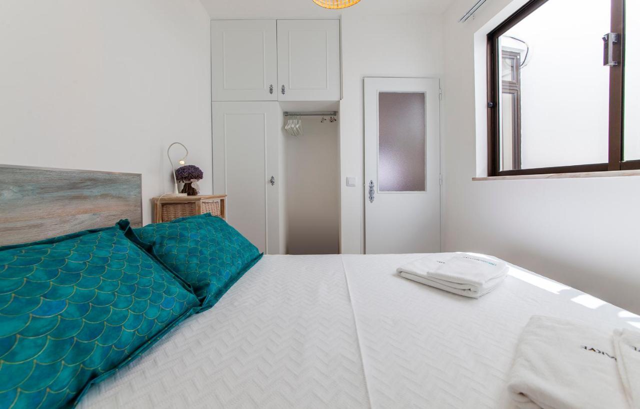 B48 - Olive Tree Street 2 Bed Flat Apartment ลากอส ภายนอก รูปภาพ
