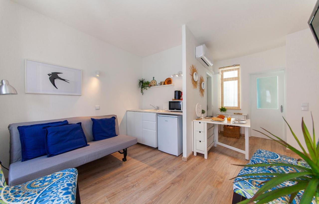 B48 - Olive Tree Street 2 Bed Flat Apartment ลากอส ภายนอก รูปภาพ