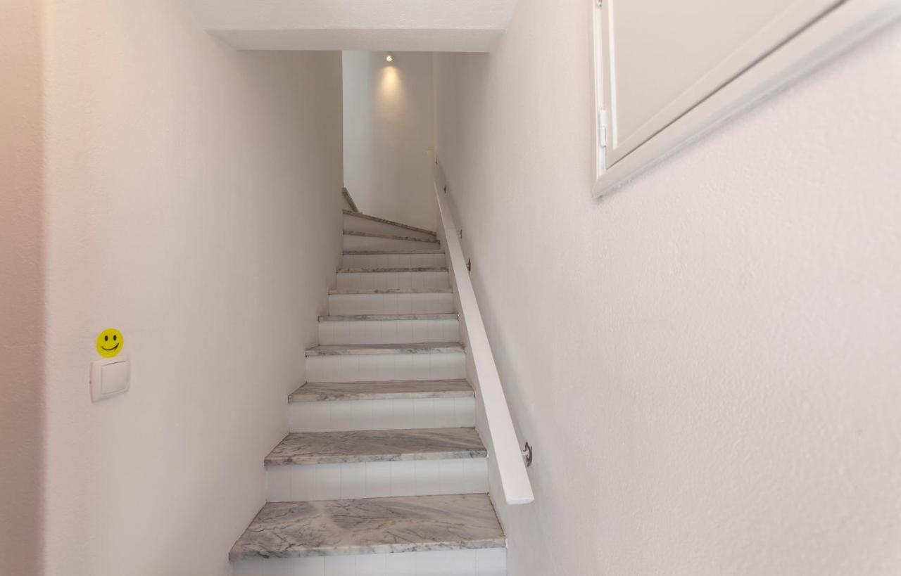 B48 - Olive Tree Street 2 Bed Flat Apartment ลากอส ภายนอก รูปภาพ